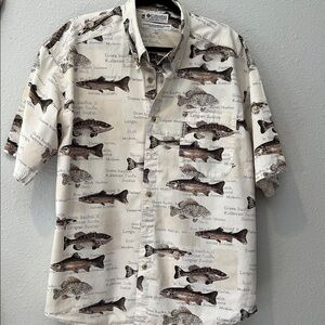 Columbia Men's Fish Pattern Shirt - Cream & Brown
100% Cotton
Sz XL